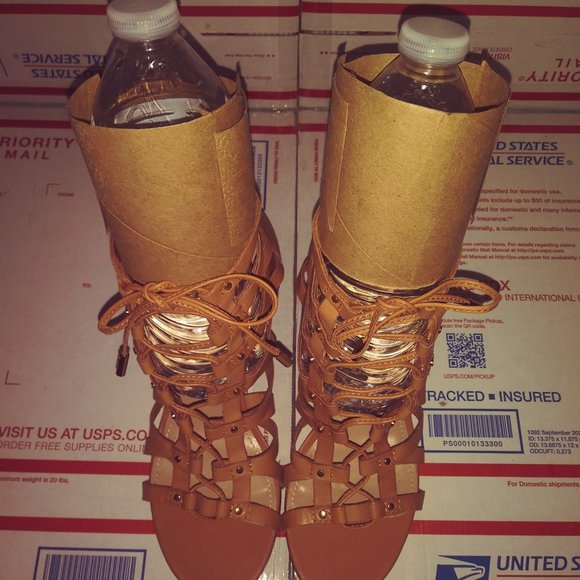 ALDO Chunky Heel Lace Up Gladiator Shoes - Picture 2 of 9